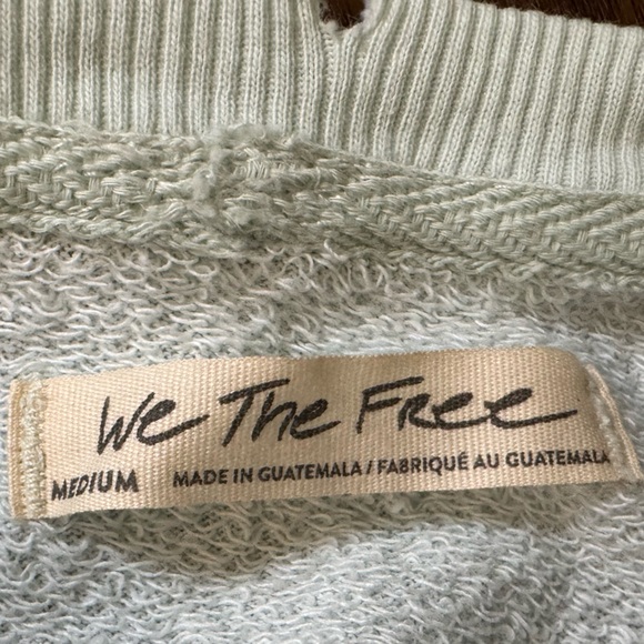 Free People We The Free Camden Cropped Sweatshirt - mint julep - Medium - NWOT - Picture 9 of 9